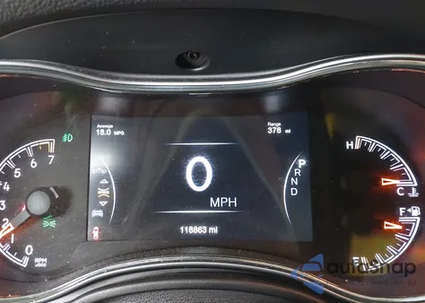 2018 Jeep Grand Cherokee Altitude 4X4 z USA, uszkodzony, nr VIN 1C4RJFAGXJC394223